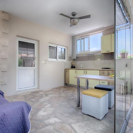 Villa Kamenica Комижа Экстерьер фото